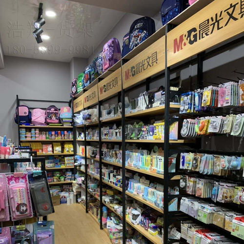 文化用品与日常用品货架 现代生活的双重支柱